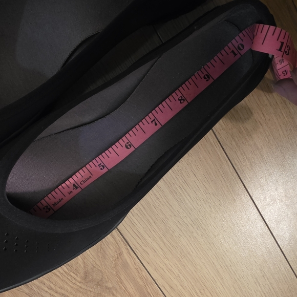 Lissom Flyte Slip On Flats- 10 - Picture 8 of 12